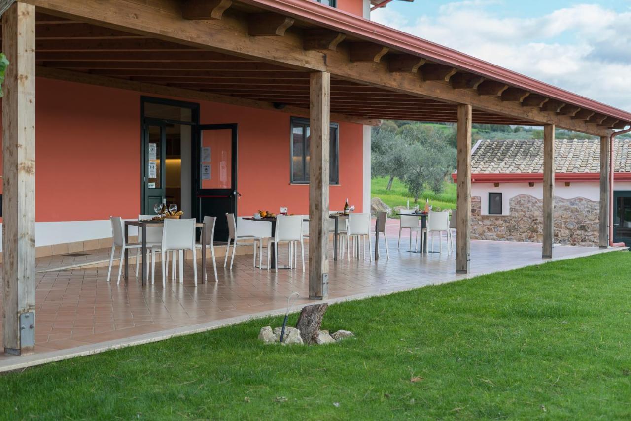Bed and Breakfast Terra Di Vento à Montecorvino Pugliano Extérieur photo
